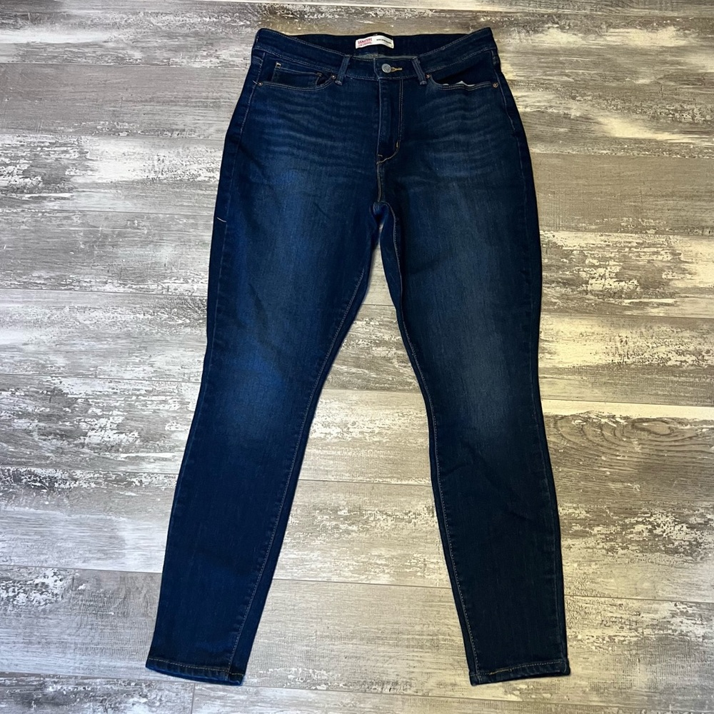 Levi’s High-Rise Skinny Jeans